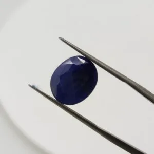 natural blue sapphire stone