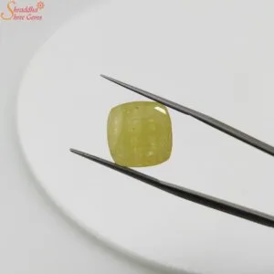 natural pukhraj gemstone