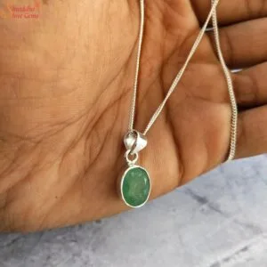 oval panna pendant