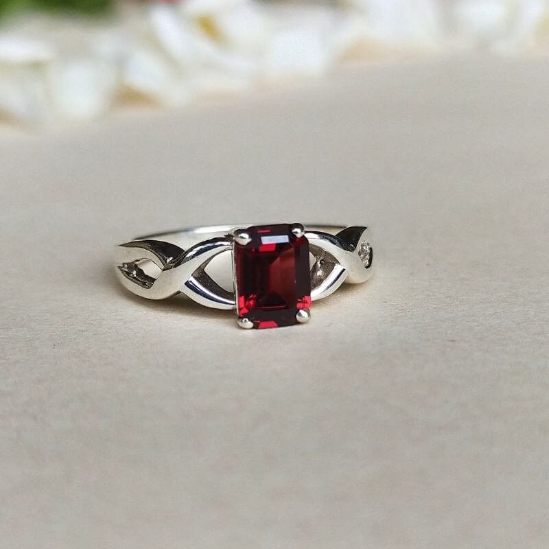 Fengshui Pixiu Red Garnet Stone Mantra Wealth Ring – The Click Cart