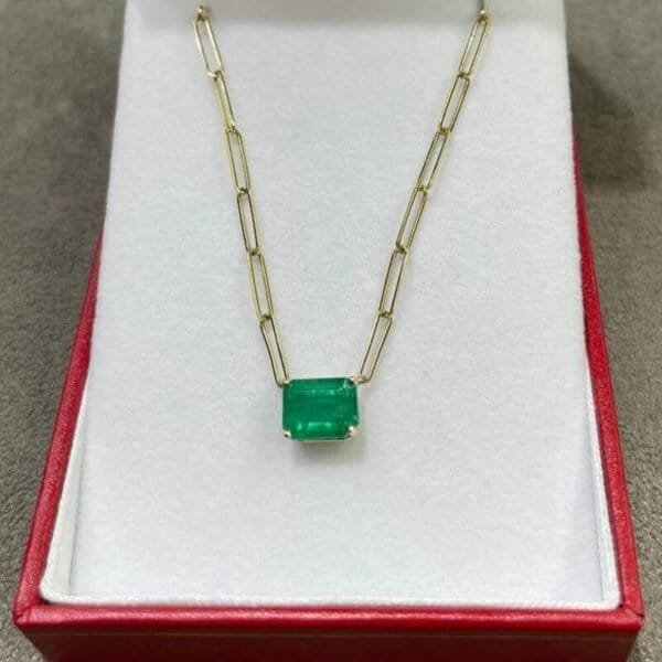 emerald gemstone necklace