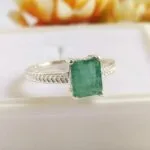 emerald gemstone silver ring