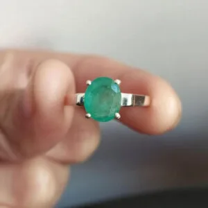 emerald gemstone silver ring