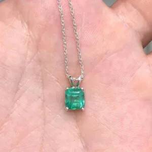 emerald solitaire necklace