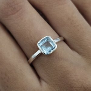 natural aquamarine gemstone ring