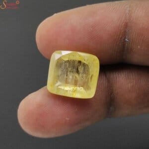 natural pukhraj gemstone