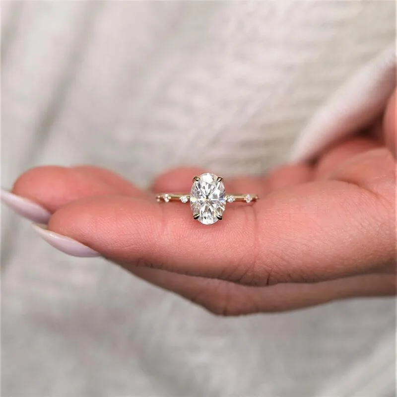 oval moissanite diamond engagement ring