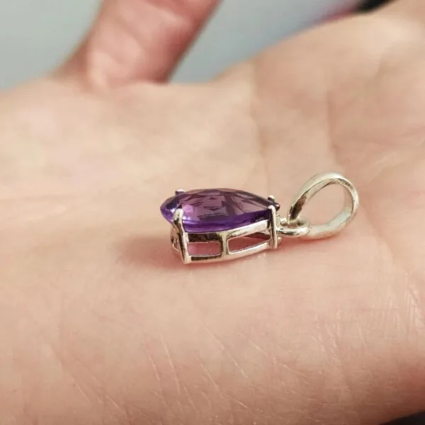 pear shape amethyst pendant