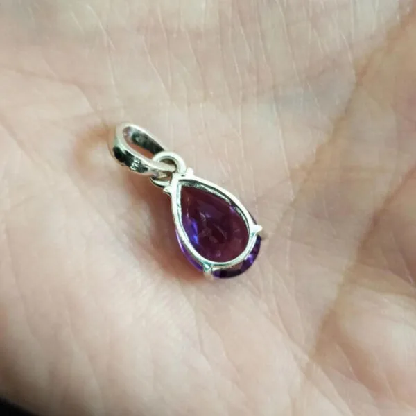 pear shape amethyst pendant