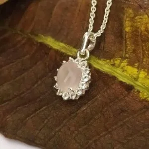 rose quartz gemstone necklace