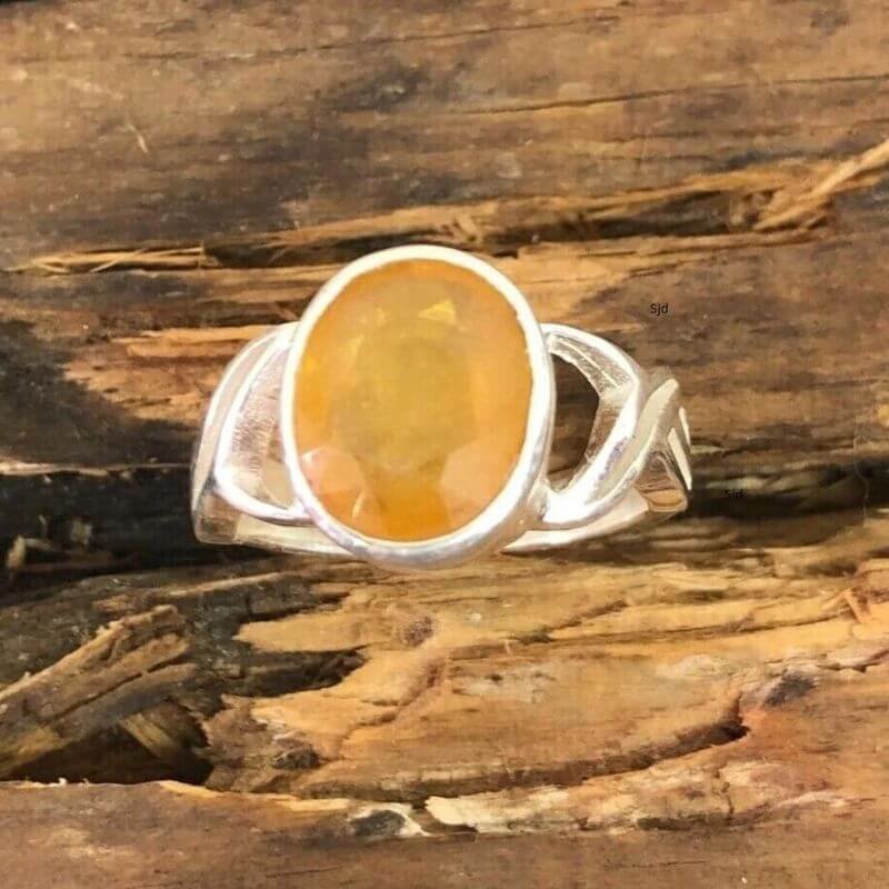 Natural Yellow Sapphire Pukhraj Faceted 2.25 To 10.25 Ratti 925 Sterling Silver  Ring at Rs 1800 | चांदी की जेमस्टोन रिंग in Haridwar | ID: 22237603397