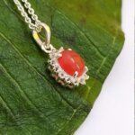 Vintage carnelian gemstone pendant