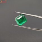 4 carat emerald gemstone