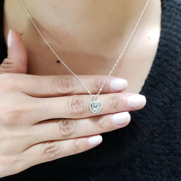 aquamarine gemstone necklace