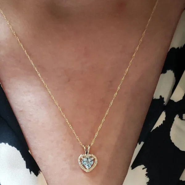 aquamarine gemstone necklace