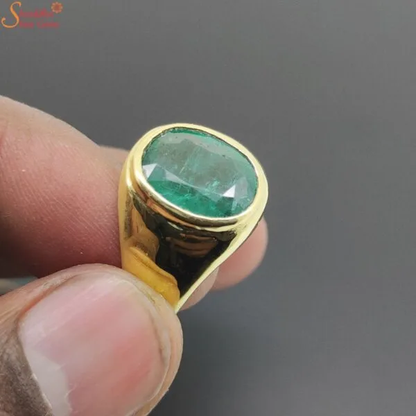 natural emerald gemstone ring