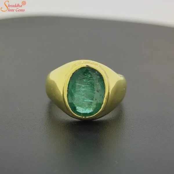 natural emerald gemstone ring