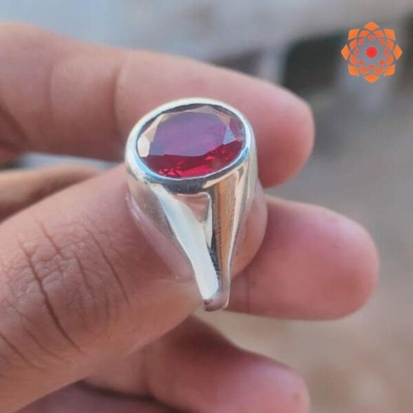 gemstone ruby ring