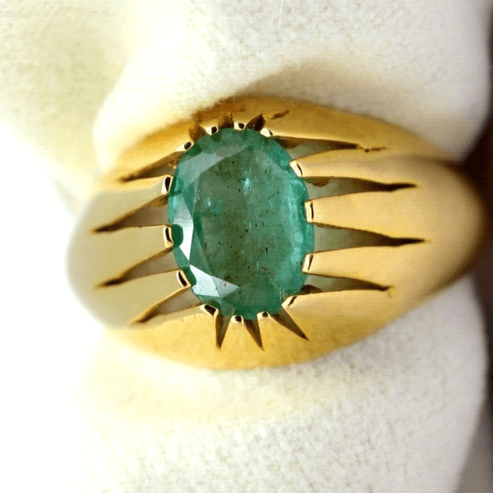 Aurora Brazilian Emerald Ring with Diamonds | Olivia Ewing