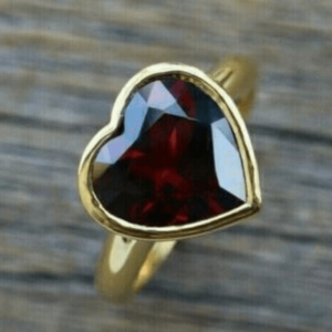 Natural Garnet Heart Solitaire Women's Gemstone Ring