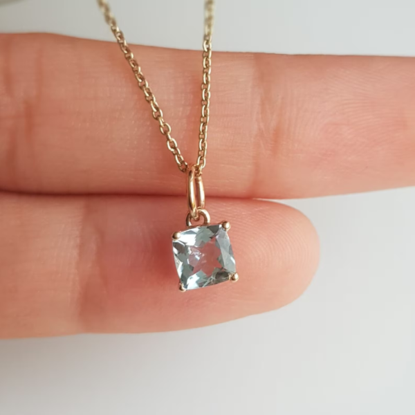 Cushion shape aquamarine Pendant