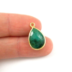 Beautiful Pendent With Emerald Loose Gemstone
