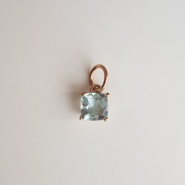 Cushion shape aquamarine Pendant