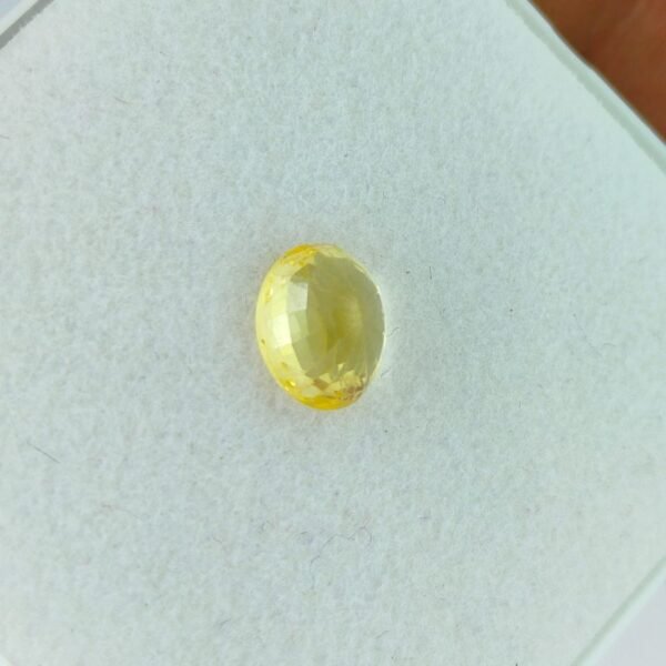 Loose Yellow Sapphire Gemstone