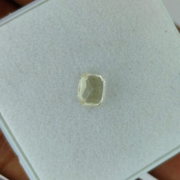 Loose White Sapphire Gemstone