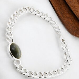 Natural Cat's Eye (Lehsuniya) Bracelet in Silver