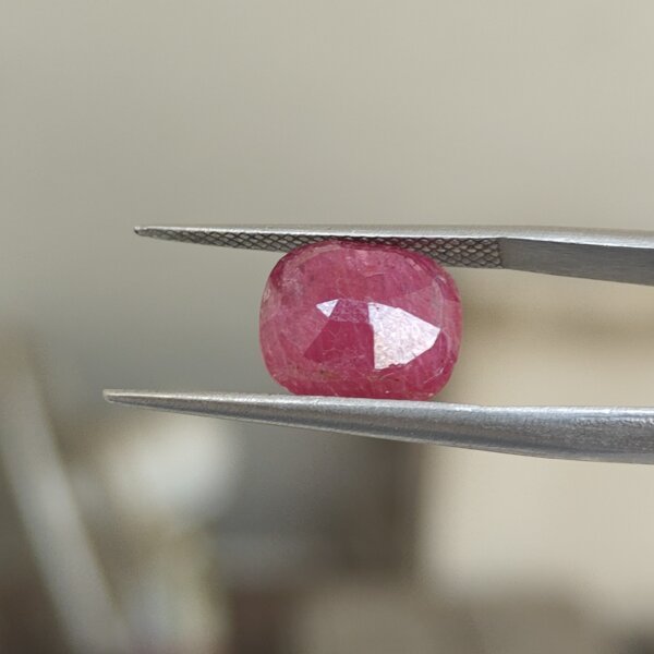 4.65 Carat/ 5.06 Ratti Burma Ruby Gemstone