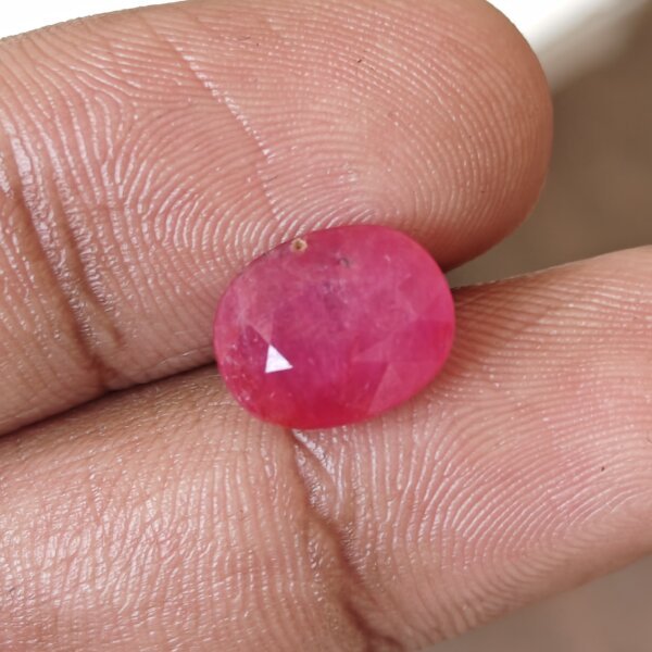 4.07 Carat/ 4.43 Ratti Burma Ruby Gemstone