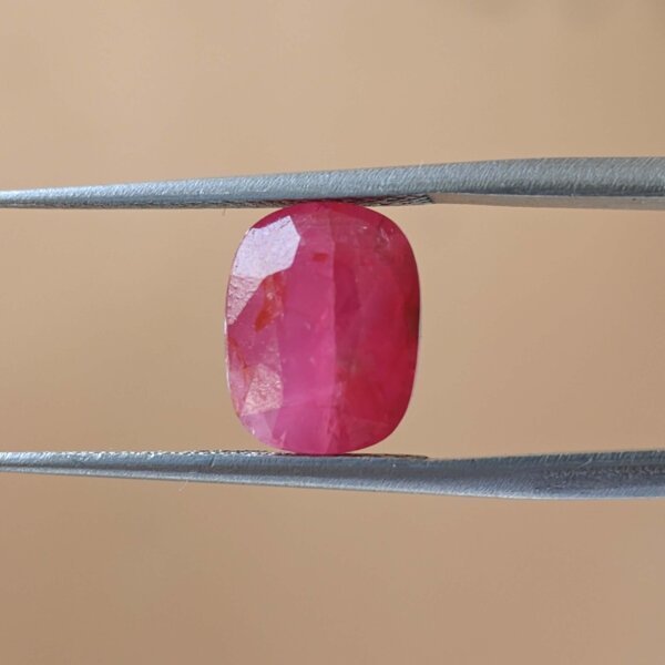 5.68 Carat/ 6.19 Ratti Burma Ruby Gemstone