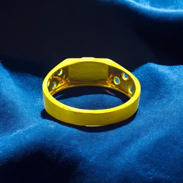 Golden Zenith CVD Diamond Ring