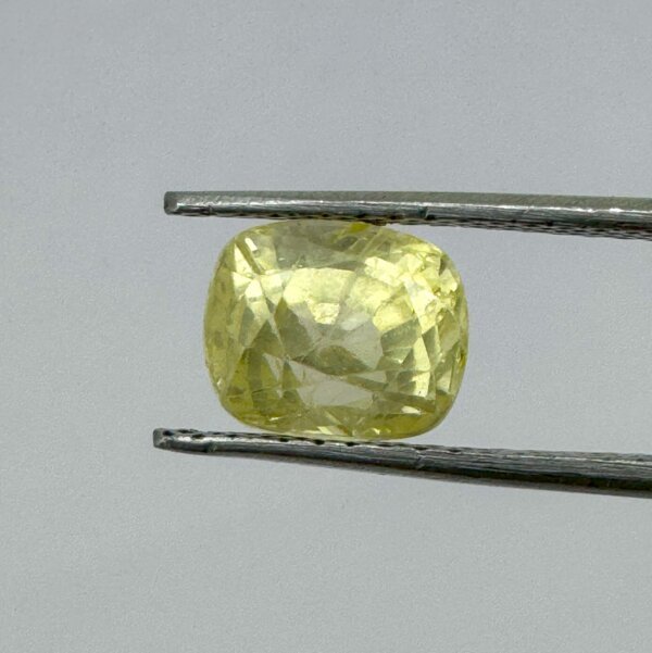 2.18 Carat losse Yellow Sapphire