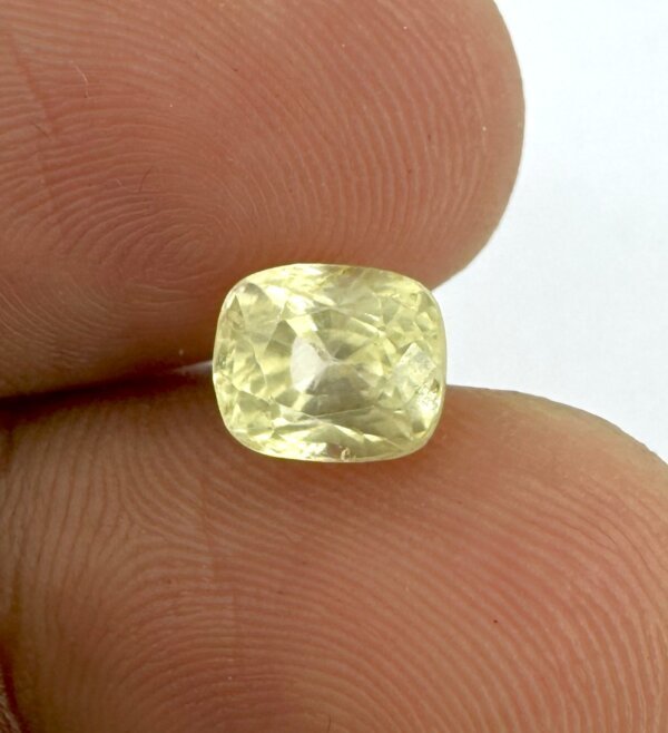 2.18 Carat losse Yellow Sapphire