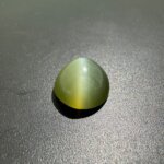 Natural 9.70 Carat/ 10.57 Ratti Cat's Eye Gemstone