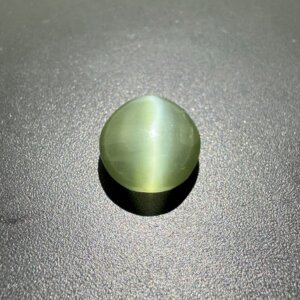 Natural 8.45 Carat/ 9.21 Ratti Cat's Eye Gemstone