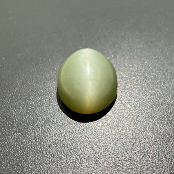 Natural 9.30 Carat/ 10.13 Ratti Cat's Eye Gemstone