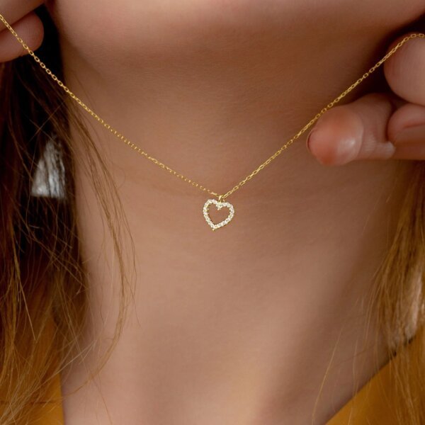 Heart Shape Minimalist CVD Diamond Pendant