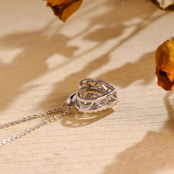 Heart Lab Grown Diamond/ CVD Diamond Halo Pendant