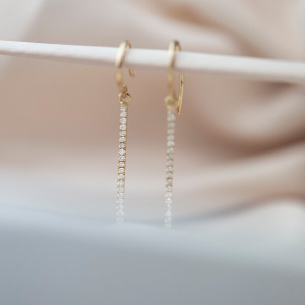 Straight Dainty CVD Diamond Statement Earrings in Gold