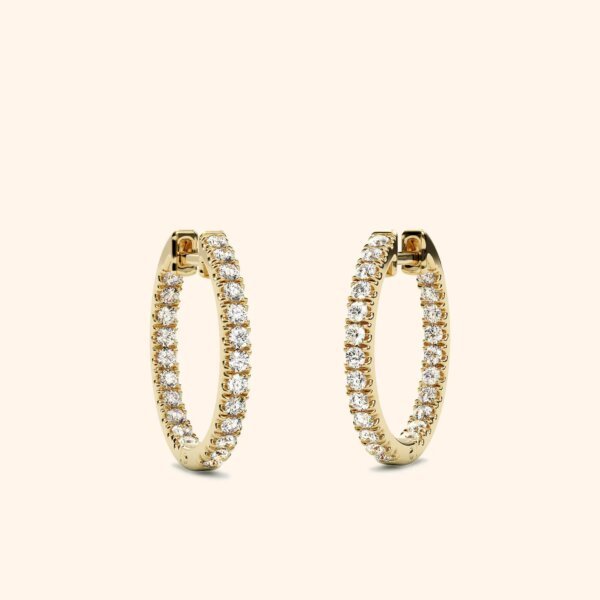 Dainty Earrings with CVD Diamond in Gold