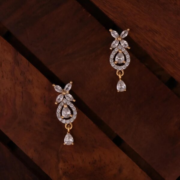 Lab Grown Diamond Mangalsutra With Earrings