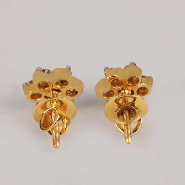 Dainty Floral CVD Diamond Earrings Studs