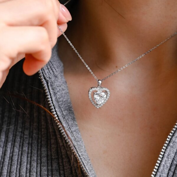 Heart Lab Grown Diamond/ CVD Diamond Halo Pendant