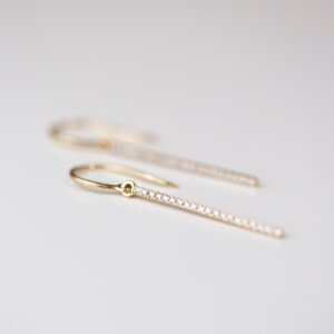 Straight Dainty CVD Diamond Statement Earrings in Gold