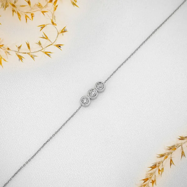 Chain Bracelet with 3 Lab Grown Diamond