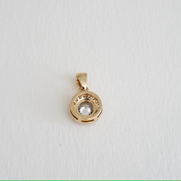 Lab Grown Diamond/ CVD Diamond Halo Pendant