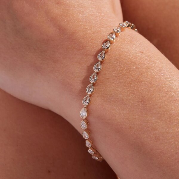 Pear Cut Lab Grown Diamond Tennis Bracelet